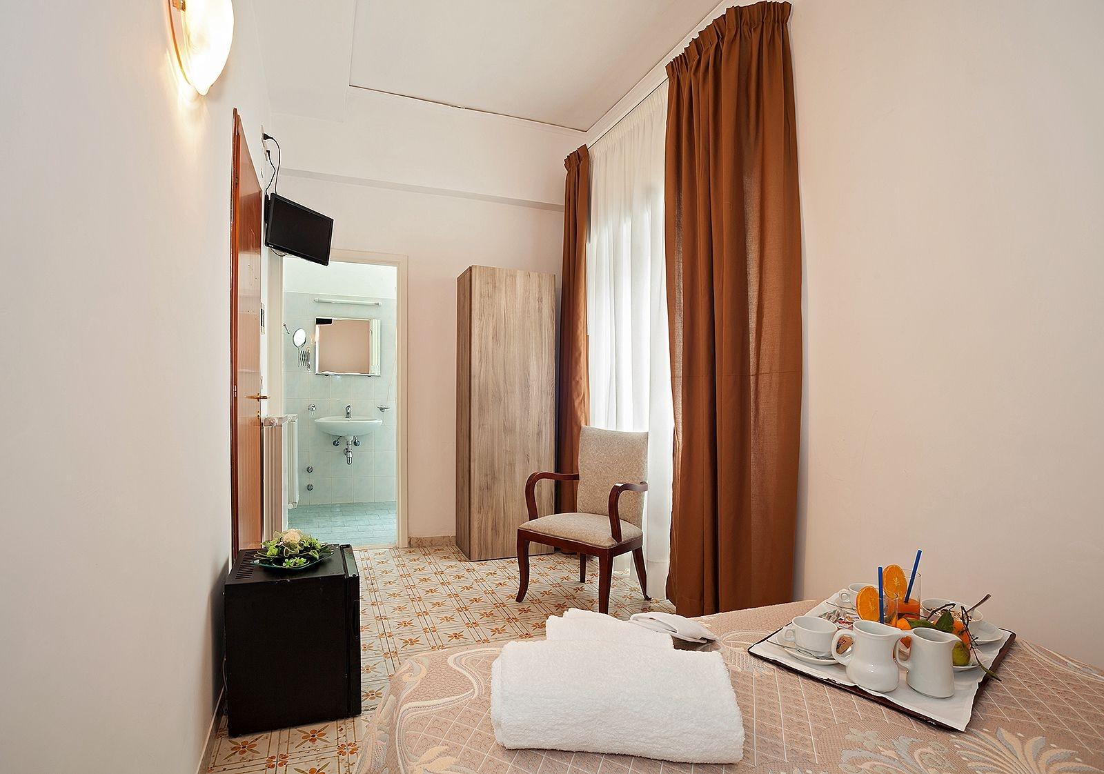 Hotel Caruso Massa Lubrense Bagian luar foto