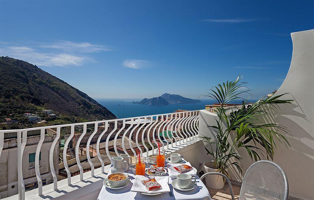 Hotel Caruso Massa Lubrense Bagian luar foto