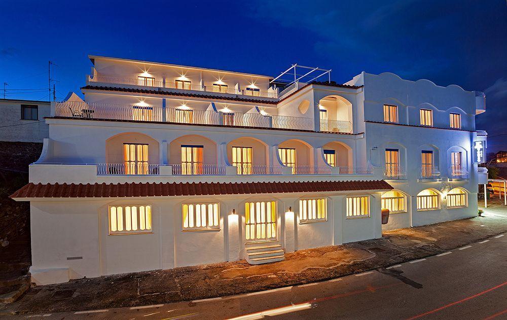 Hotel Caruso Massa Lubrense Bagian luar foto